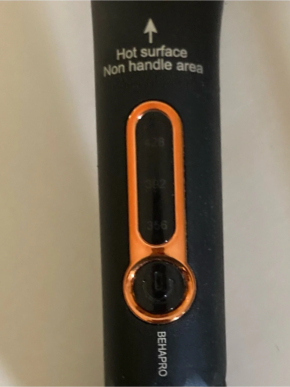 Black Hair Straightener Brush with Heat Protectant